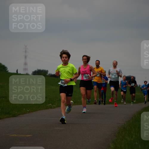 05.05.2024 - 7. Wedeler Halbmarathon Fuchs,  Jonas http://msf.ph/oto/6233225 05.05.2024 11:14:57 Laufen 845, 524, 77 meine-sportfotos.de