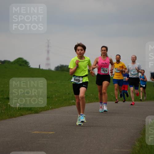 05.05.2024 - 7. Wedeler Halbmarathon Fuchs,  Jonas http://msf.ph/oto/6233232 05.05.2024 11:14:58 Laufen 846, 524, 199, 92 meine-sportfotos.de