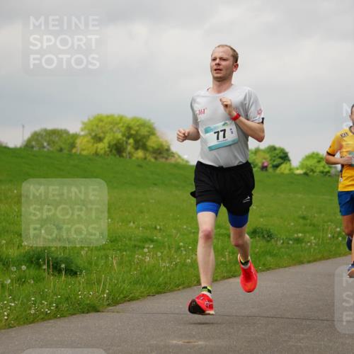 05.05.2024 - 7. Wedeler Halbmarathon Fuchs,  Jonas http://msf.ph/oto/6233282 05.05.2024 11:15:07 Laufen 361, 77, 199 meine-sportfotos.de