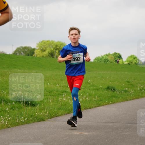 05.05.2024 - 7. Wedeler Halbmarathon Fuchs,  Jonas http://msf.ph/oto/6233298 05.05.2024 11:15:10 Laufen 998, 050, 492 meine-sportfotos.de