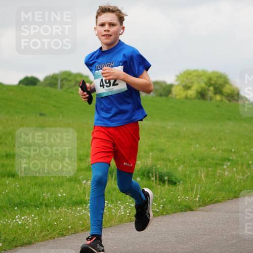 05.05.2024 - 7. Wedeler Halbmarathon Fuchs,  Jonas http://msf.ph/oto/6233306 05.05.2024 11:15:11 Laufen 492 meine-sportfotos.de