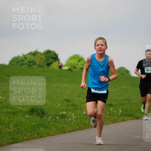 05.05.2024 - 7. Wedeler Halbmarathon Fuchs,  Jonas http://msf.ph/oto/6233308 05.05.2024 11:15:13 Laufen 811 meine-sportfotos.de
