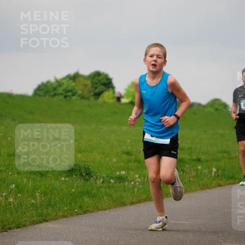 05.05.2024 - 7. Wedeler Halbmarathon Fuchs,  Jonas http://msf.ph/oto/6233311 05.05.2024 11:15:14 Laufen 811 meine-sportfotos.de