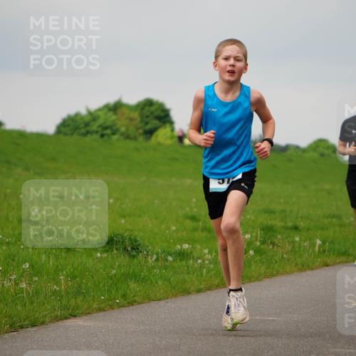 05.05.2024 - 7. Wedeler Halbmarathon Fuchs,  Jonas http://msf.ph/oto/6233312 05.05.2024 11:15:14 Laufen 811 meine-sportfotos.de