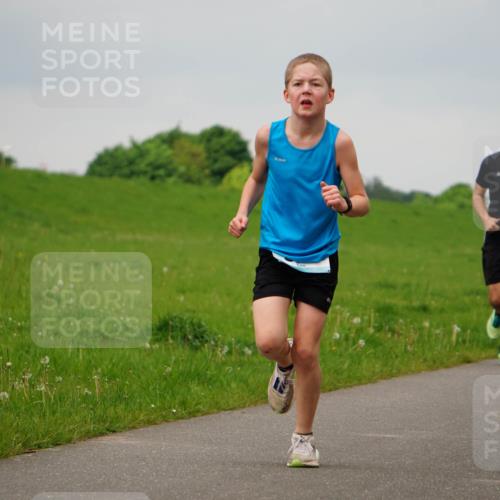 05.05.2024 - 7. Wedeler Halbmarathon Fuchs,  Jonas http://msf.ph/oto/6233314 05.05.2024 11:15:14 Laufen 811 meine-sportfotos.de