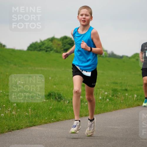 05.05.2024 - 7. Wedeler Halbmarathon Fuchs,  Jonas http://msf.ph/oto/6233315 05.05.2024 11:15:14 Laufen 811 meine-sportfotos.de