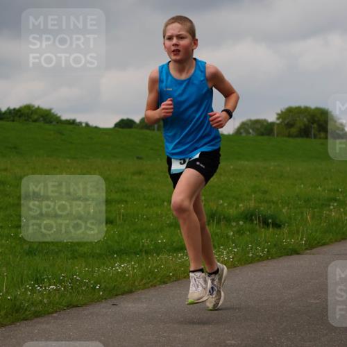 05.05.2024 - 7. Wedeler Halbmarathon Fuchs,  Jonas http://msf.ph/oto/6233327 05.05.2024 11:15:17 Laufen  meine-sportfotos.de