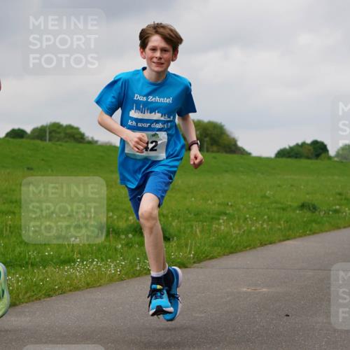 05.05.2024 - 7. Wedeler Halbmarathon Fuchs,  Jonas http://msf.ph/oto/6233343 05.05.2024 11:15:21 Laufen 81, 12 meine-sportfotos.de