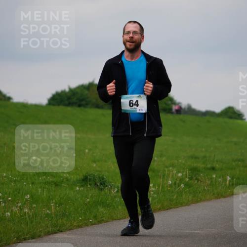 05.05.2024 - 7. Wedeler Halbmarathon Fuchs,  Jonas http://msf.ph/oto/6233355 05.05.2024 11:15:24 Laufen 64, 73, 602 meine-sportfotos.de