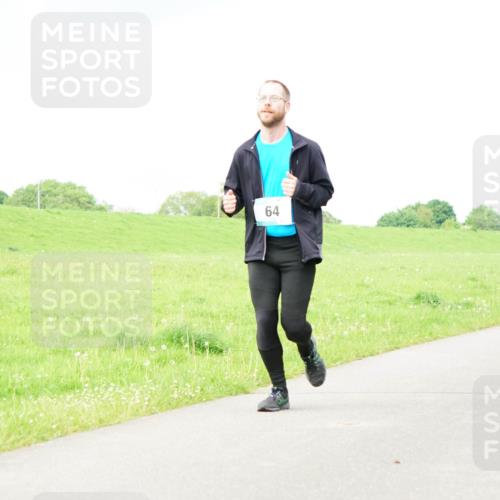 05.05.2024 - 7. Wedeler Halbmarathon Fuchs,  Jonas http://msf.ph/oto/6233363 05.05.2024 11:15:26 Laufen 64, 602 meine-sportfotos.de