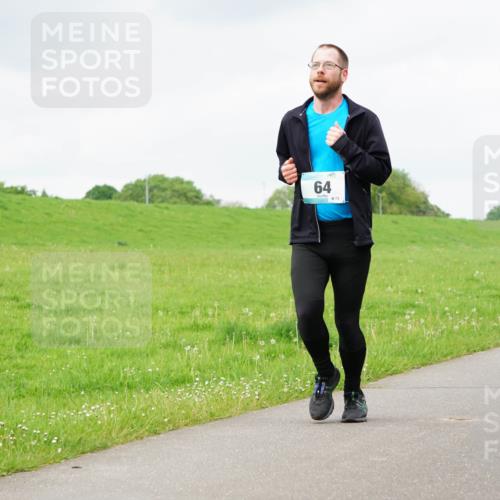 05.05.2024 - 7. Wedeler Halbmarathon Fuchs,  Jonas http://msf.ph/oto/6233366 05.05.2024 11:15:26 Laufen 64, 64 meine-sportfotos.de