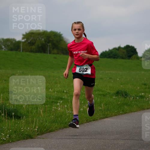 05.05.2024 - 7. Wedeler Halbmarathon Fuchs,  Jonas http://msf.ph/oto/6233374 05.05.2024 11:15:28 Laufen 602 meine-sportfotos.de
