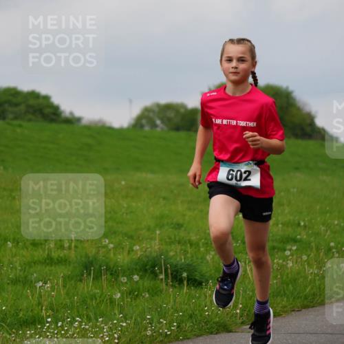 05.05.2024 - 7. Wedeler Halbmarathon Fuchs,  Jonas http://msf.ph/oto/6233379 05.05.2024 11:15:29 Laufen 602 meine-sportfotos.de