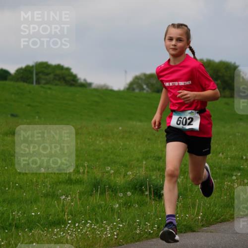 05.05.2024 - 7. Wedeler Halbmarathon Fuchs,  Jonas http://msf.ph/oto/6233380 05.05.2024 11:15:29 Laufen 602 meine-sportfotos.de