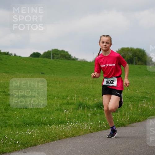 05.05.2024 - 7. Wedeler Halbmarathon Fuchs,  Jonas http://msf.ph/oto/6233381 05.05.2024 11:15:29 Laufen 602 meine-sportfotos.de