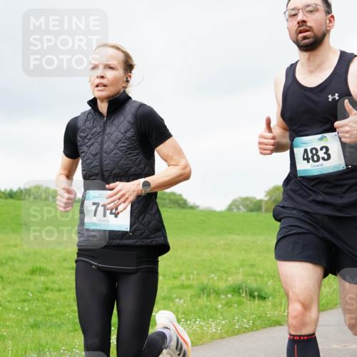 05.05.2024 - 7. Wedeler Halbmarathon Fuchs,  Jonas http://msf.ph/oto/6233393 05.05.2024 11:15:32 Laufen 714, 56, 483 meine-sportfotos.de