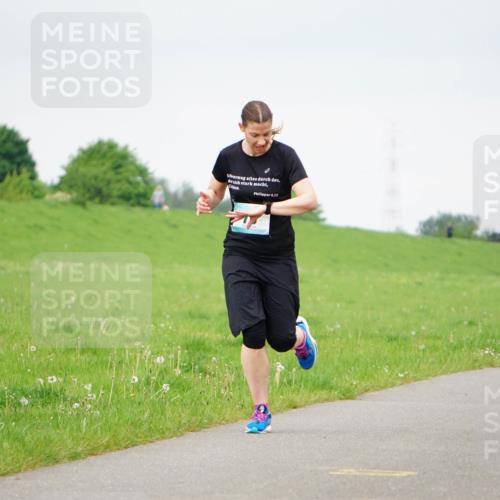 05.05.2024 - 7. Wedeler Halbmarathon Fuchs,  Jonas http://msf.ph/oto/6233412 05.05.2024 11:15:37 Laufen 4, 13 meine-sportfotos.de