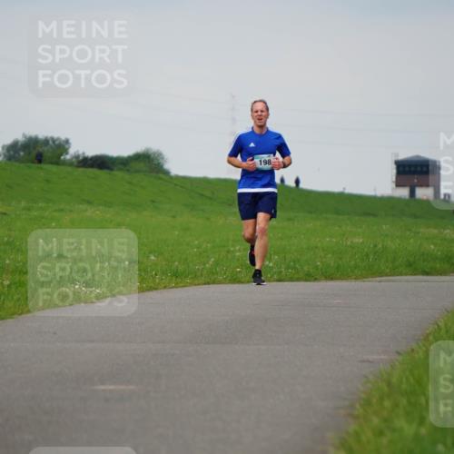 05.05.2024 - 7. Wedeler Halbmarathon Fuchs,  Jonas http://msf.ph/oto/6233422 05.05.2024 11:15:42 Laufen  meine-sportfotos.de