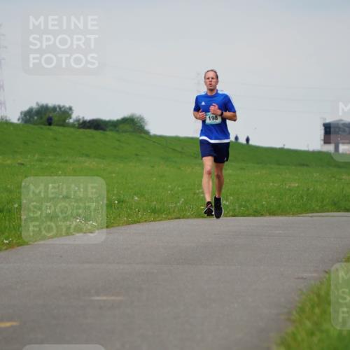 05.05.2024 - 7. Wedeler Halbmarathon Fuchs,  Jonas http://msf.ph/oto/6233424 05.05.2024 11:15:42 Laufen 198 meine-sportfotos.de