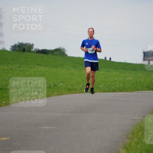 05.05.2024 - 7. Wedeler Halbmarathon Fuchs,  Jonas http://msf.ph/oto/6233429 05.05.2024 11:15:43 Laufen  meine-sportfotos.de