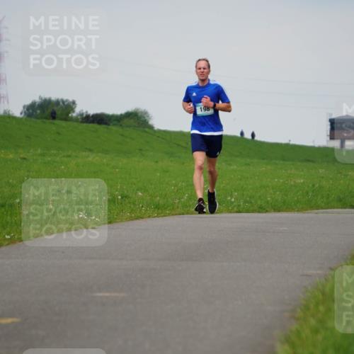 05.05.2024 - 7. Wedeler Halbmarathon Fuchs,  Jonas http://msf.ph/oto/6233430 05.05.2024 11:15:43 Laufen  meine-sportfotos.de