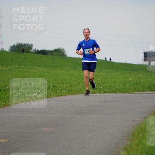 05.05.2024 - 7. Wedeler Halbmarathon Fuchs,  Jonas http://msf.ph/oto/6233431 05.05.2024 11:15:43 Laufen 19 meine-sportfotos.de