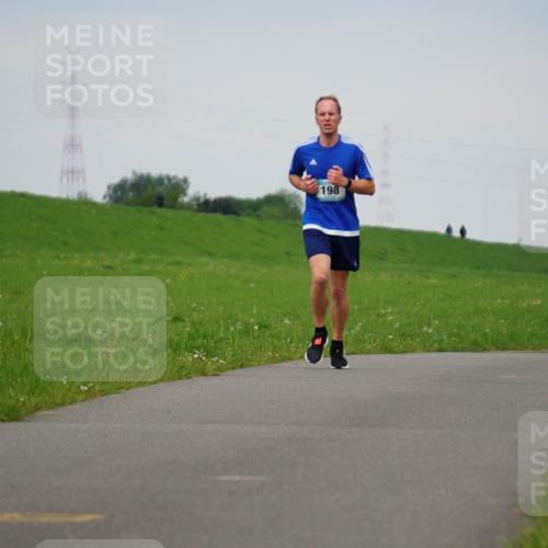05.05.2024 - 7. Wedeler Halbmarathon Fuchs,  Jonas http://msf.ph/oto/6233436 05.05.2024 11:15:45 Laufen  meine-sportfotos.de