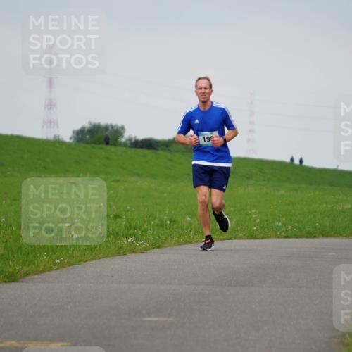 05.05.2024 - 7. Wedeler Halbmarathon Fuchs,  Jonas http://msf.ph/oto/6233438 05.05.2024 11:15:45 Laufen  meine-sportfotos.de