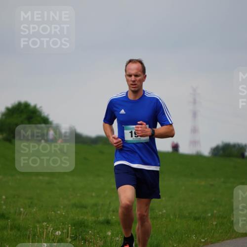 05.05.2024 - 7. Wedeler Halbmarathon Fuchs,  Jonas http://msf.ph/oto/6233444 05.05.2024 11:15:51 Laufen 19 meine-sportfotos.de