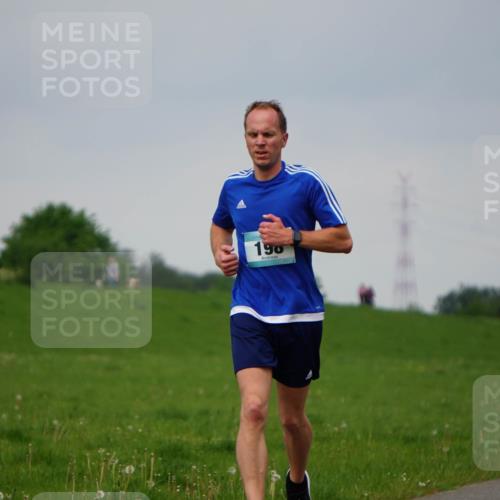 05.05.2024 - 7. Wedeler Halbmarathon Fuchs,  Jonas http://msf.ph/oto/6233445 05.05.2024 11:15:52 Laufen 190 meine-sportfotos.de