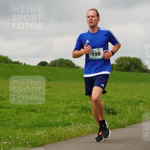 05.05.2024 - 7. Wedeler Halbmarathon Fuchs,  Jonas http://msf.ph/oto/6233462 05.05.2024 11:15:57 Laufen 198 meine-sportfotos.de