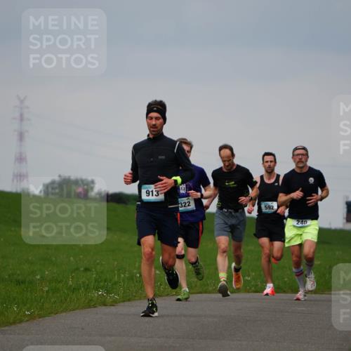 05.05.2024 - 7. Wedeler Halbmarathon Fuchs,  Jonas http://msf.ph/oto/6233483 05.05.2024 11:16:14 Laufen 913, 322, 592, 240 meine-sportfotos.de