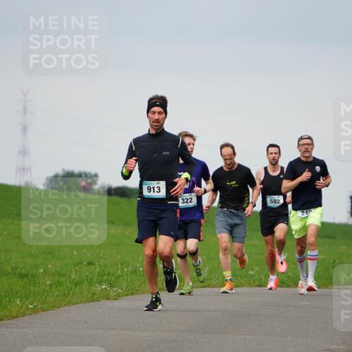 05.05.2024 - 7. Wedeler Halbmarathon Fuchs,  Jonas http://msf.ph/oto/6233484 05.05.2024 11:16:15 Laufen 913, 322, 592 meine-sportfotos.de