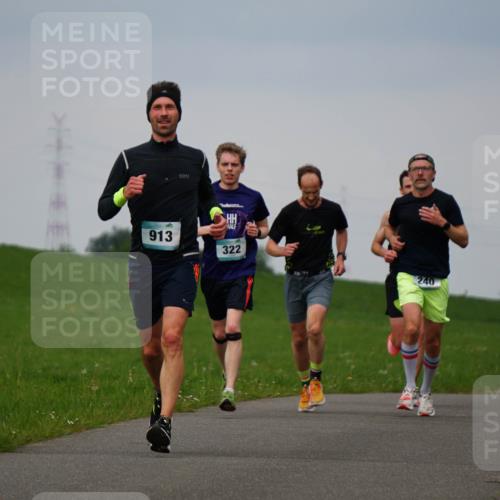 05.05.2024 - 7. Wedeler Halbmarathon Fuchs,  Jonas http://msf.ph/oto/6233494 05.05.2024 11:16:16 Laufen 913, 322, 240 meine-sportfotos.de