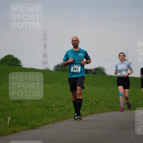 05.05.2024 - 7. Wedeler Halbmarathon Fuchs,  Jonas http://msf.ph/oto/6233552 05.05.2024 11:16:36 Laufen 881, 533 meine-sportfotos.de