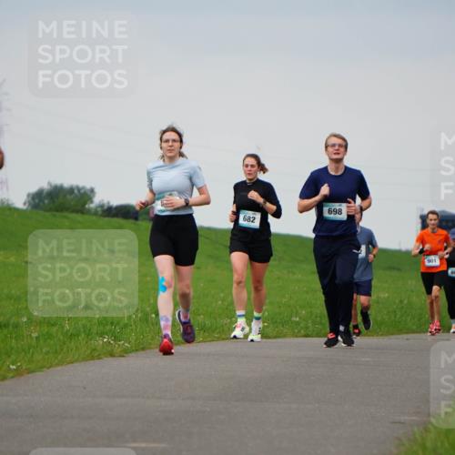 05.05.2024 - 7. Wedeler Halbmarathon Fuchs,  Jonas http://msf.ph/oto/6233569 05.05.2024 11:16:39 Laufen 881, 682, 698, 901, 865, 774, 76 meine-sportfotos.de