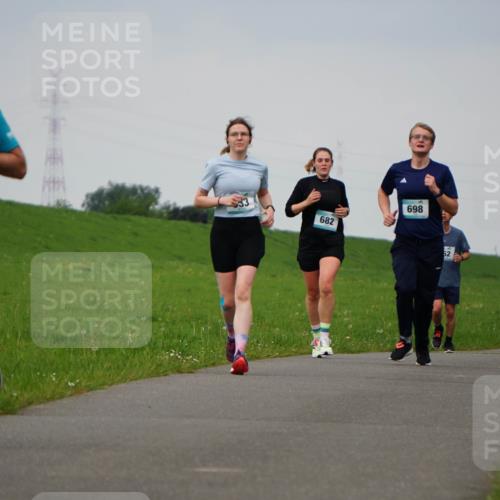 05.05.2024 - 7. Wedeler Halbmarathon Fuchs,  Jonas http://msf.ph/oto/6233573 05.05.2024 11:16:39 Laufen 881, 682, 698, 774 meine-sportfotos.de