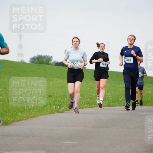 05.05.2024 - 7. Wedeler Halbmarathon Fuchs,  Jonas http://msf.ph/oto/6233574 05.05.2024 11:16:39 Laufen 881, 533, 698, 774 meine-sportfotos.de