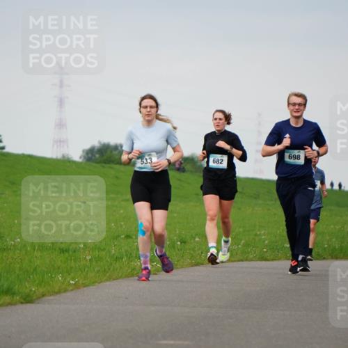 05.05.2024 - 7. Wedeler Halbmarathon Fuchs,  Jonas http://msf.ph/oto/6233582 05.05.2024 11:16:40 Laufen 533, 682, 698, 774 meine-sportfotos.de