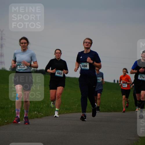 05.05.2024 - 7. Wedeler Halbmarathon Fuchs,  Jonas http://msf.ph/oto/6233587 05.05.2024 11:16:41 Laufen 533, 682, 698, 662, 774, 776, 389 meine-sportfotos.de