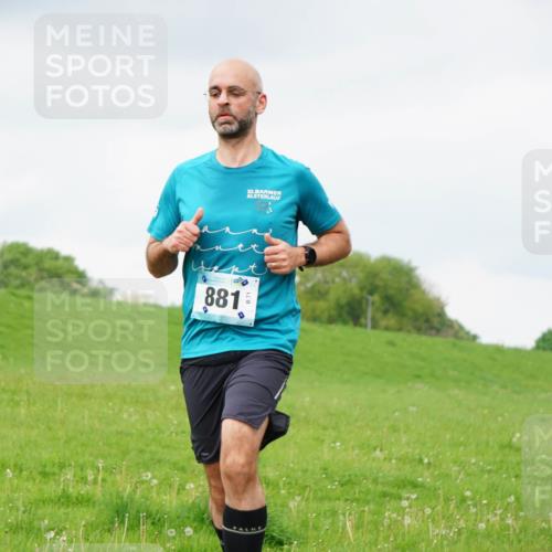 05.05.2024 - 7. Wedeler Halbmarathon Fuchs,  Jonas http://msf.ph/oto/6233592 05.05.2024 11:16:44 Laufen 881, 71, 32 meine-sportfotos.de