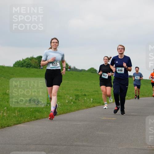 05.05.2024 - 7. Wedeler Halbmarathon Fuchs,  Jonas http://msf.ph/oto/6233604 05.05.2024 11:16:47 Laufen 533, 682, 698, 662, 774 meine-sportfotos.de
