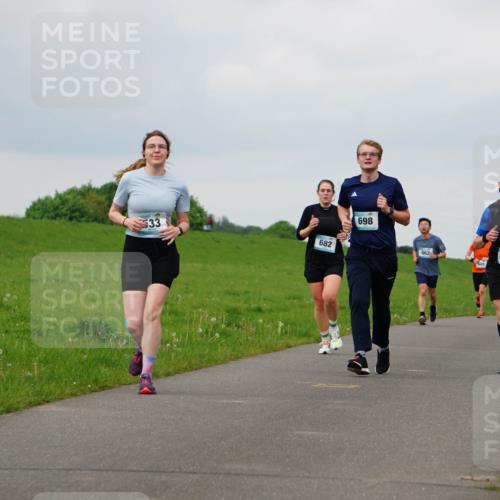 05.05.2024 - 7. Wedeler Halbmarathon Fuchs,  Jonas http://msf.ph/oto/6233605 05.05.2024 11:16:47 Laufen 533, 682, 698, 662, 774 meine-sportfotos.de