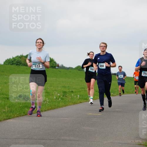 05.05.2024 - 7. Wedeler Halbmarathon Fuchs,  Jonas http://msf.ph/oto/6233606 05.05.2024 11:16:47 Laufen 533, 682, 698, 662, 901, 774, 7776, 389 meine-sportfotos.de