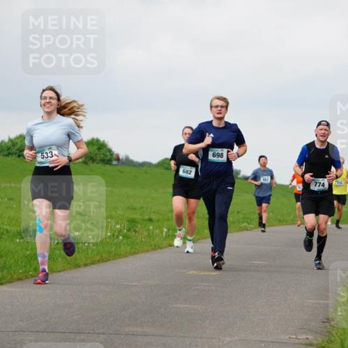 05.05.2024 - 7. Wedeler Halbmarathon Fuchs,  Jonas http://msf.ph/oto/6233609 05.05.2024 11:16:47 Laufen 533, 682, 698, 662, 774 meine-sportfotos.de