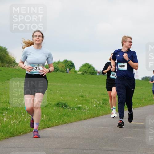 05.05.2024 - 7. Wedeler Halbmarathon Fuchs,  Jonas http://msf.ph/oto/6233616 05.05.2024 11:16:48 Laufen 533, 682, 698, 662, 774 meine-sportfotos.de