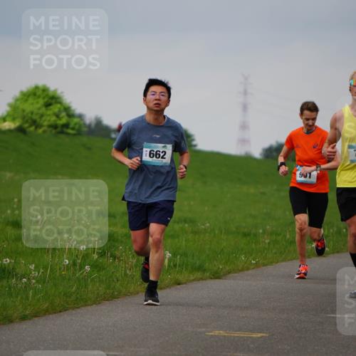 05.05.2024 - 7. Wedeler Halbmarathon Fuchs,  Jonas http://msf.ph/oto/6233651 05.05.2024 11:16:53 Laufen 662, 991, 776, 389 meine-sportfotos.de