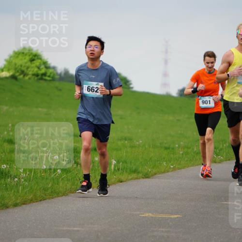05.05.2024 - 7. Wedeler Halbmarathon Fuchs,  Jonas http://msf.ph/oto/6233653 05.05.2024 11:16:53 Laufen 662, 901, 389 meine-sportfotos.de