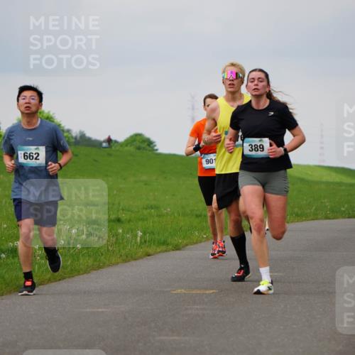 05.05.2024 - 7. Wedeler Halbmarathon Fuchs,  Jonas http://msf.ph/oto/6233660 05.05.2024 11:16:55 Laufen 662, 901, 389 meine-sportfotos.de