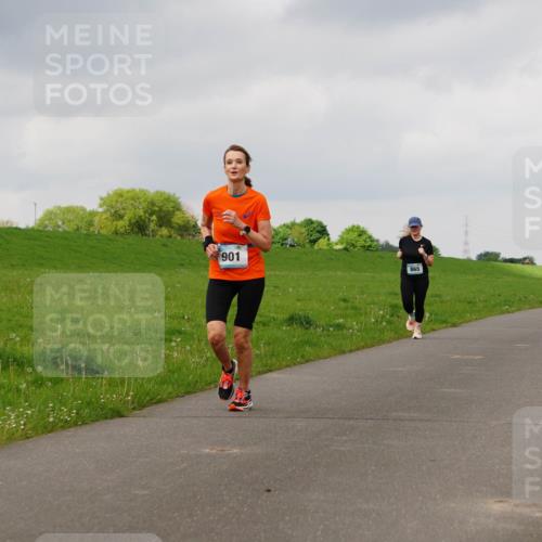 05.05.2024 - 7. Wedeler Halbmarathon Fuchs,  Jonas http://msf.ph/oto/6233698 05.05.2024 11:17:00 Laufen 901, 865 meine-sportfotos.de